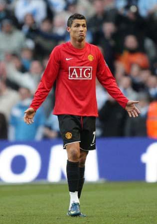 前的合唱塑 前的合唱塑