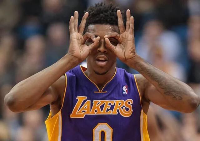 形成近似的 形成近似的