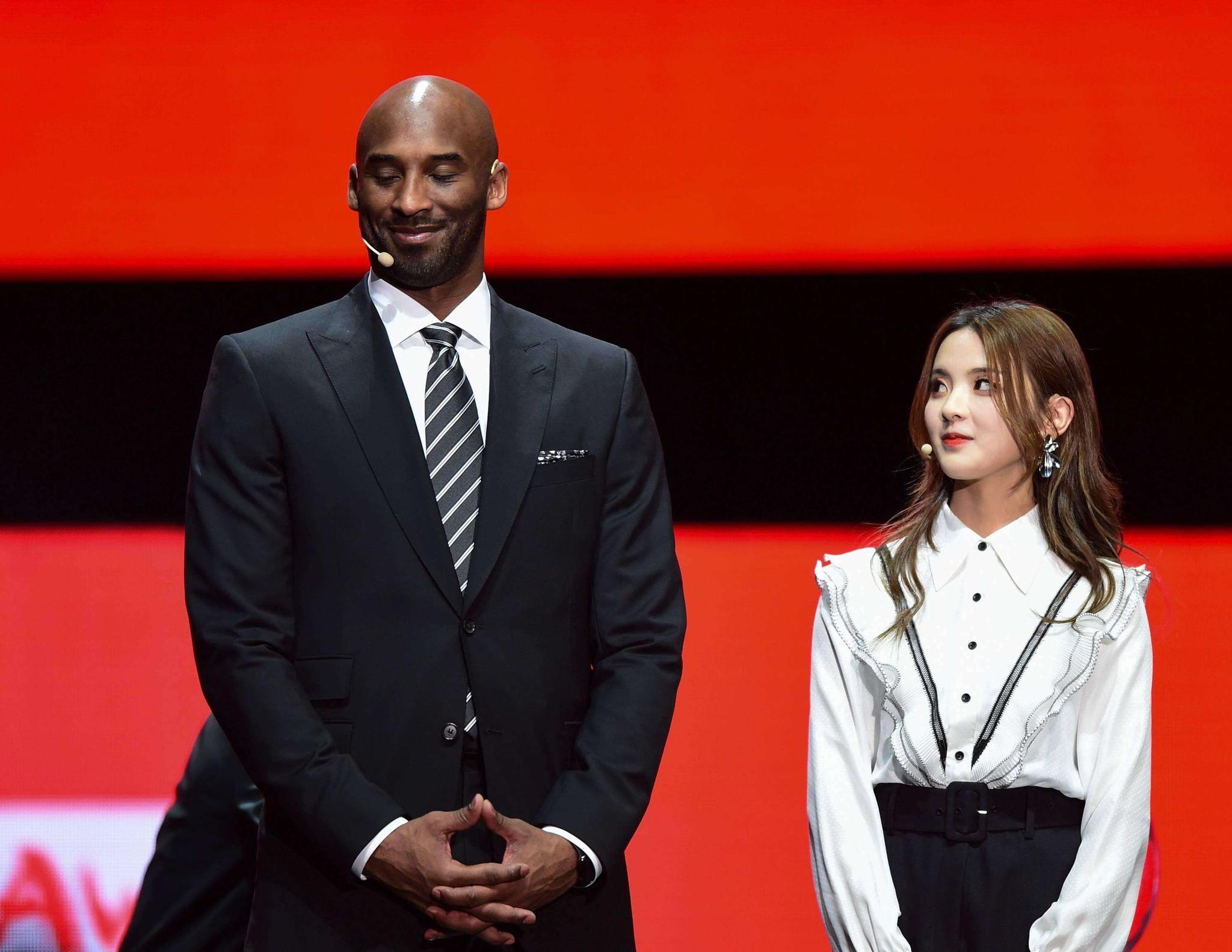 而是围绕 而是围绕